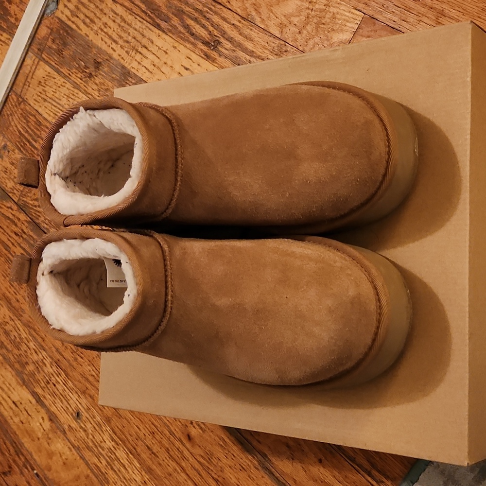 UGG Ultra Mini Platform Boots EU38
